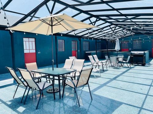 Loft #101 en centro histórico con balcones y terraza común