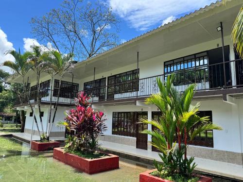 SERRANTE Hotel Campestre