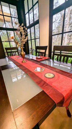 Sanctuary for 6 with spa, aircon, fire, park outlook in เมดโลว์บาธ