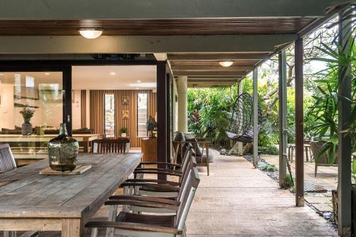 บริการและสิ่งอำนวยความสะดวก, Jimmy's Beach House in หาดเบลองกิล