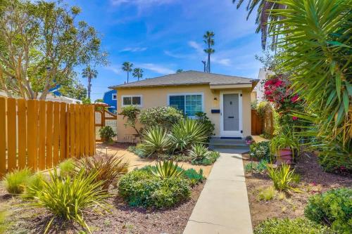 OB Smiths Cottage By The Beach in San Diego, USA
