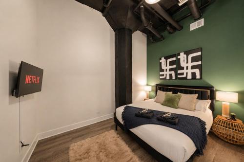 McCormick 3Br/2Ba Family Oasis for up to 8 guests with Optional Parking & Gym in Chicago, USA