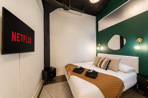 McCormick 3Br/2Ba Family Oasis for up to 8 guests with Optional Parking & Gym in Chicago, USA