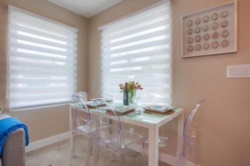 Windansea Family Retreat in San Diego, USA