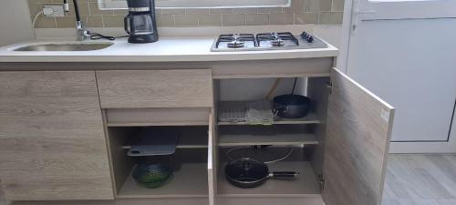 Cocina, New and Comfy 1km from Mangel Halto in Sabana Basora