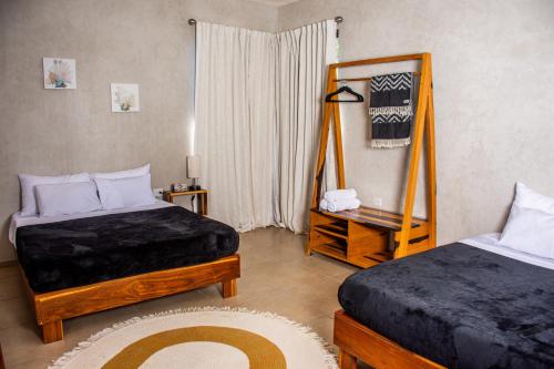 La Familia Casa and Suites