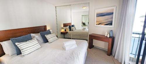 Penthouse with Private Terrace, Parking + 2 Pools, Sydney (foto 7)