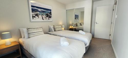 Penthouse with Private Terrace, Parking + 2 Pools, Sydney (foto 8)