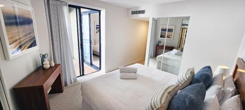 Penthouse with Private Terrace, Parking + 2 Pools, Sydney (foto 6)