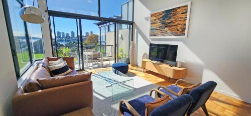 Penthouse with Private Terrace, Parking + 2 Pools, Sydney (foto 9)