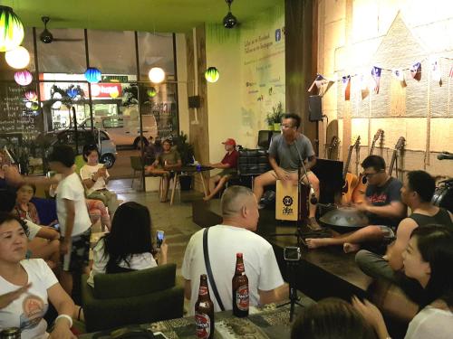 레스토랑, 포드 더 백패커스 홈 앤 카페 (PODs The Backpackers Home & Cafe) in 쿠알라 룸푸르 센트럴