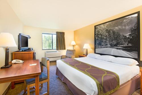 Super 8 By Wyndham Ripley in Ripley (WV)