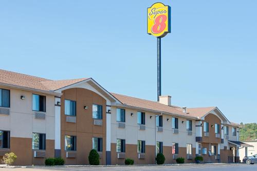 Super 8 By Wyndham Ripley in Ripley (WV)