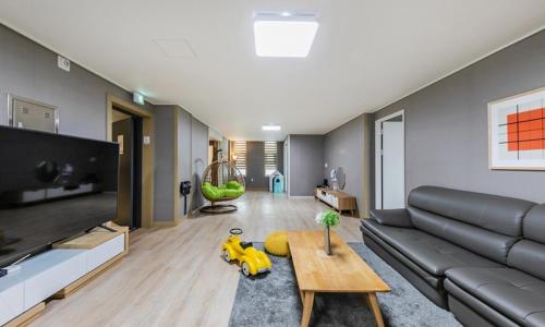 YAJA Hotel Tongyeong Ferry Terminal Branch in Hangnam-dong