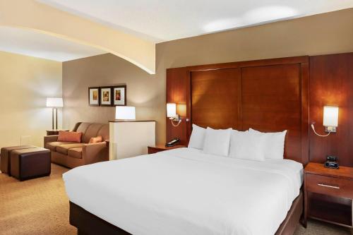 Comfort Suites near Penn State - State College - image 43