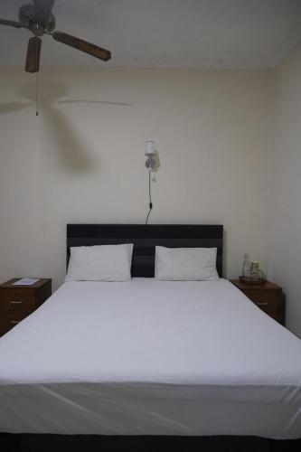 Tentram Homestay Jimbaran Room Type - Deluxe Double Room