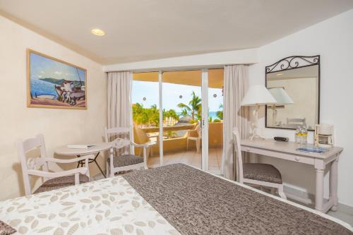 Posada Real Los Cabos Posada Real Los Cabos is perfectly located for both business and leisure guests in San Jose Del Cabo. The hotel offers a wide range of amenities and perks to ensure you have a great time. 24-hour fron