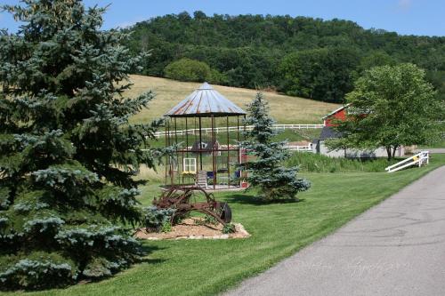 景觀, 彩虹嶺農場 (Rainbow Ridge Farms) in 奧納拉斯加