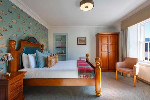 1 queen bed