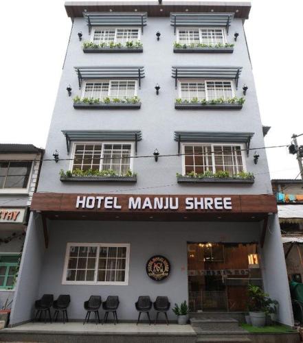 Hotel manju श्री in Pachmarhi