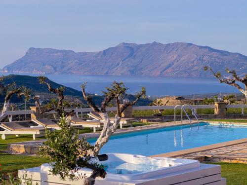 Private Pool with Sea & Mountain View ,Full Privacy - Villa Kyriaki, Kissamos