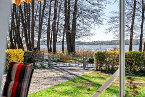 Waterkieker Jabel - Ferienhaus mit Sauna & Steg in Jabel
