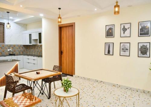 Cresta Luxury Home