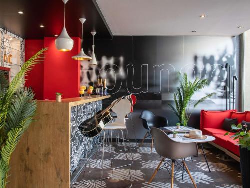ผับ/เลาจน์, ไอบิส คานส์ ปลาฌ ลา บอกกา (ibis Cannes Plage La Bocca) in คานส์ ลา บอกกา