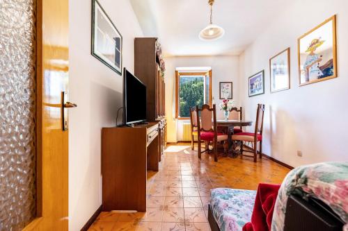  Casa nel Borgo Rose in Breguzzo