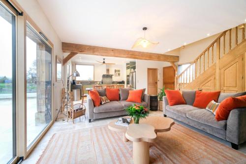 Зовнішній вигляд готелю, Authentic Timber-Frame House In Pays D'auge in Cambremer
