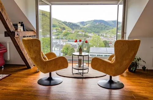 Ferienwohnungen Moselpanorama und Moselblick in Bullay, Deutschland