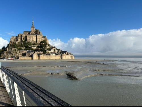 Mobile home privé à Ducey proche du Mont Saint Michel pour 6 personnes gîte à louer Les Chéris