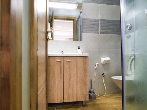 Comfort Suite 2 minutes from the Beach with Private Parking - V01 in אנאבה