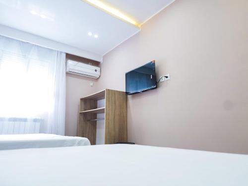 Comfort Suite 2 minutes from the Beach with Private Parking - V01 in אנאבה