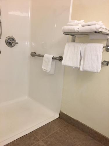 Queen Room with Two Queen Beds - Disability Access/Non-Smoking