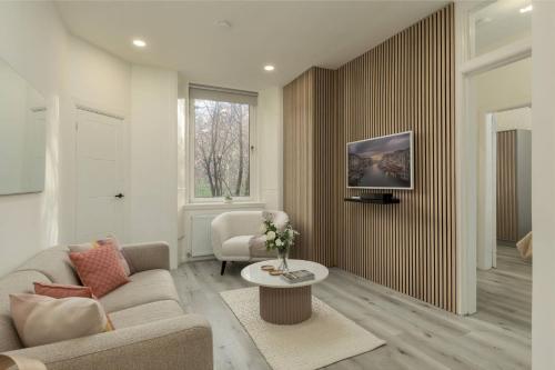 Modern Wheatfield Apartment