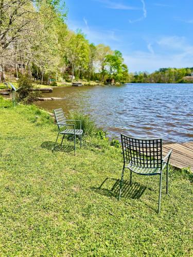 منظر, Cranes Nest Garden Lake Apt, HotTub, Boat, Parking in بريمين