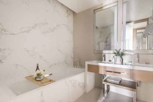 Deluxe 1 & 2 Bed Apartments at THE ADDRESS RESIDENCES OPERA in Dubai by Other House V H LLC - image 2