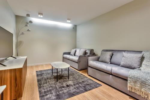 UrbanFlat 77 - Urban Sublime Apartment Le Marais Republique - image 6