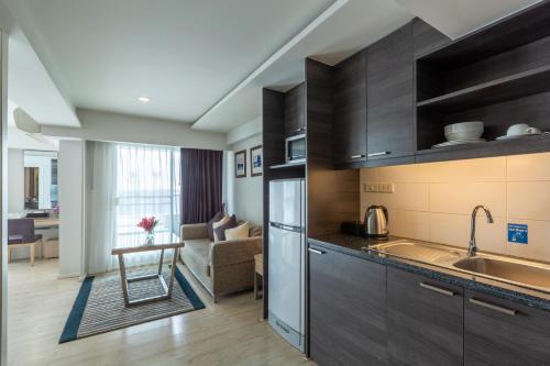 Kitchen, Classic Kameo Hotel & Services Apartment  in Ayutthaya