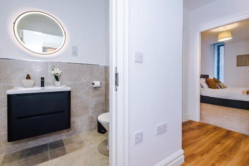 The Urban Hub - 2 Bed Apartment by Leeds Station, Leeds (Foto 7)