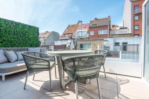Coastal Family Retreat in Knokke-Heist l Modern 2BR for 4 in Knokke-Heist