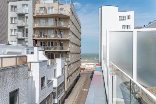 Coastal Family Retreat in Knokke-Heist l Modern 2BR for 4 in Knokke-Heist