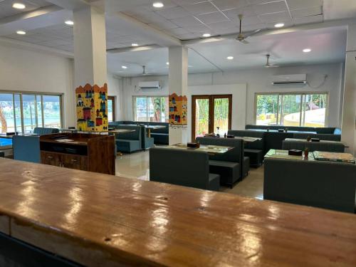 Restaurant, Mayem Lake View in Bicholim