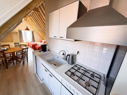 Hotel - Cafe De Harmonie in Edam-Volendam
