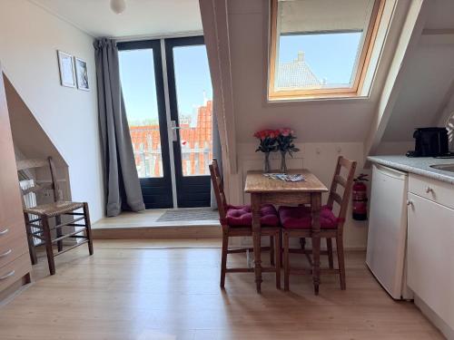 Hotel - Cafe De Harmonie in Edam-Volendam