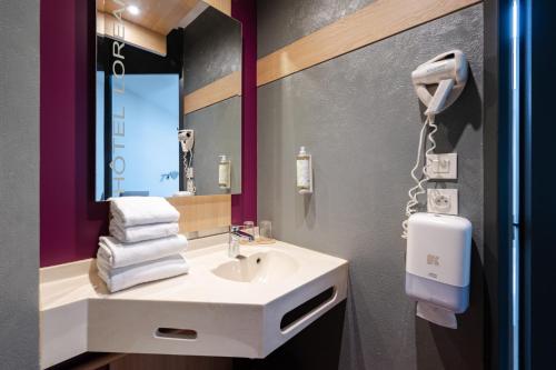 Hotel Loreak - image 12