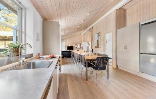 Kitchen, 8 Bedroom Stunning Home In Ebeltoft in Boeslum