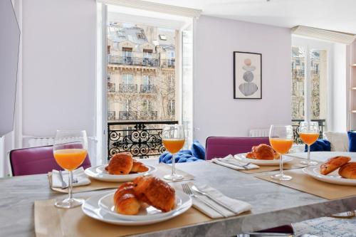 BnBNova - 2BR - Heart of Paris - Le Louvre & Palais Royal - main image