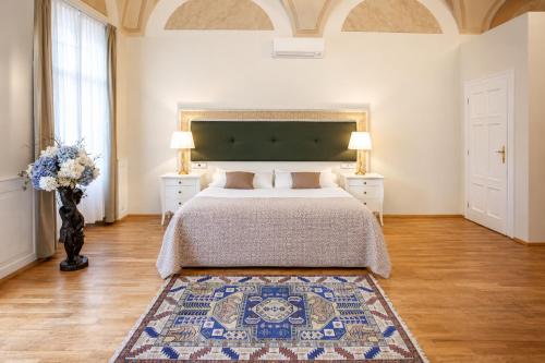 Little King Hotel U Malvaze, Praha
